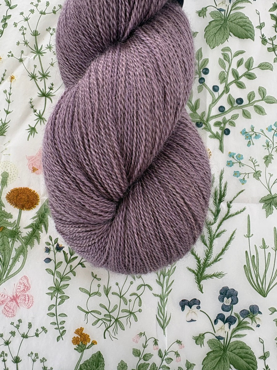 Cloudsong Lace - Creme de violette