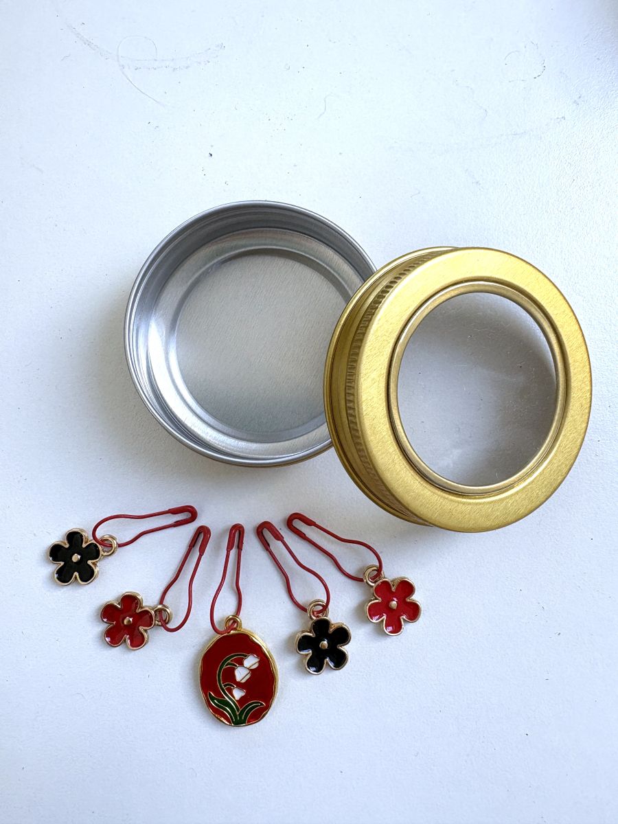 Stitch markers - Lily of the Valley - Red and black